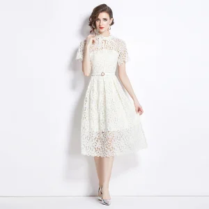 Robe élégante en dentelle mi-longue pour femme – Style soirée et cocktail chic