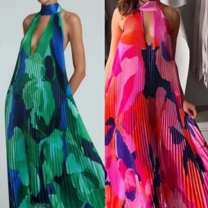 Laura – Robe Swing Plissée Imprimée à Dos Nu et Col V Profond