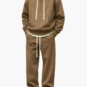 Ensemble décontracté homme style streetwear avec sweat à capuche et pantalon – Tenue idéale pour loisirs et détente