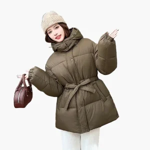 Manteau d'Hiver Matelassé à Capuche Ceinturé pour Femme – Style Décontracté et Tendance