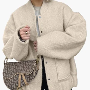 Veste femme décontractée style surdimensionné pour un look urbain tendance