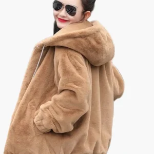 Veste doudou femme coupe ample avec capuche tendance hiver