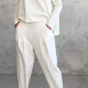 Ensemble estival femme décontracté avec pull ample et pantalon fuselé